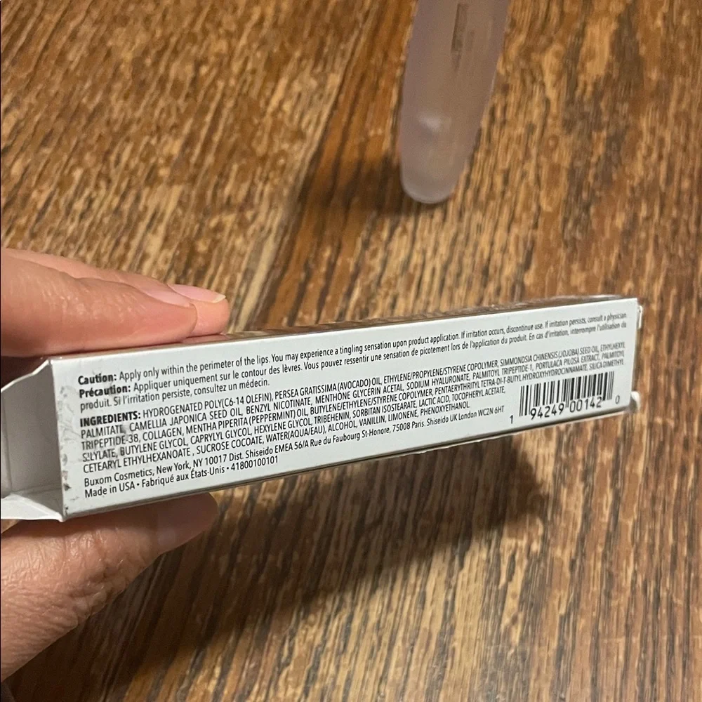 Buxom Plump Shot Lip Serum with Silver Cap